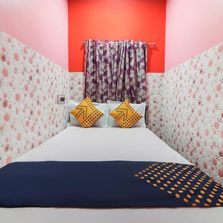 สปอต ออน 49584 อัสมี โฮเต็ล Hotel Hugli-Chinsurah ภายนอก รูปภาพ