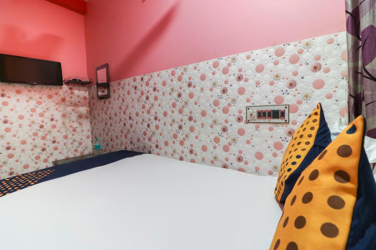 สปอต ออน 49584 อัสมี โฮเต็ล Hotel Hugli-Chinsurah ภายนอก รูปภาพ