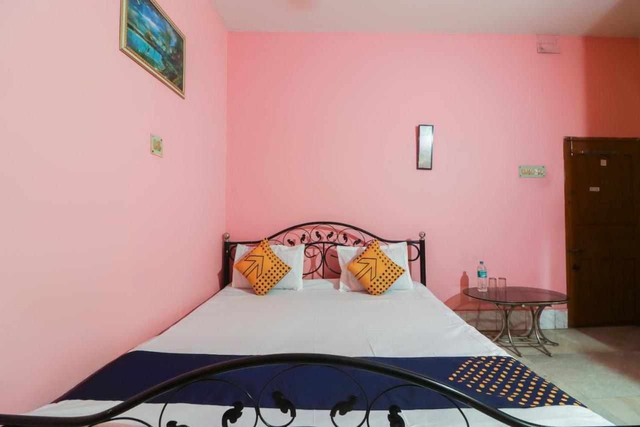 สปอต ออน 49584 อัสมี โฮเต็ล Hotel Hugli-Chinsurah ภายนอก รูปภาพ